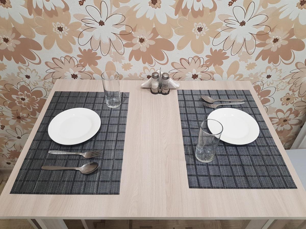 Flat Apartment *